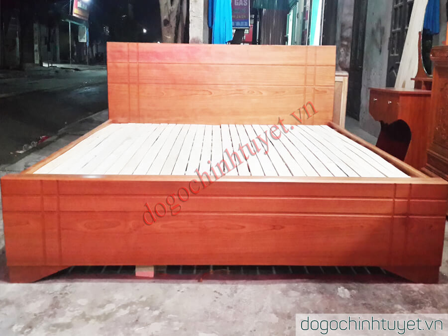 Giường gỗ Xoan Đào Thái Bình kiểu hộp
